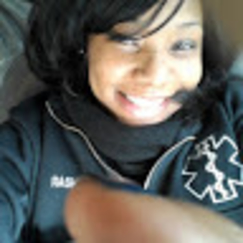 Meet your Posher, Aziza